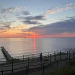 Sea Forever Oceanfront Perfectly Apartment Saltburn-by-the-Sea
