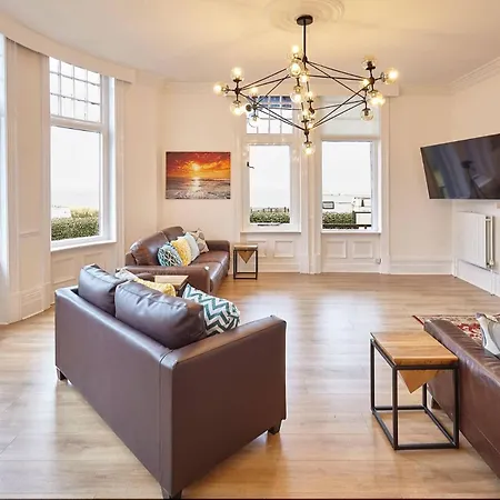 Apartment Sea Forever Oceanfront Perfectly Saltburn-by-the-Sea