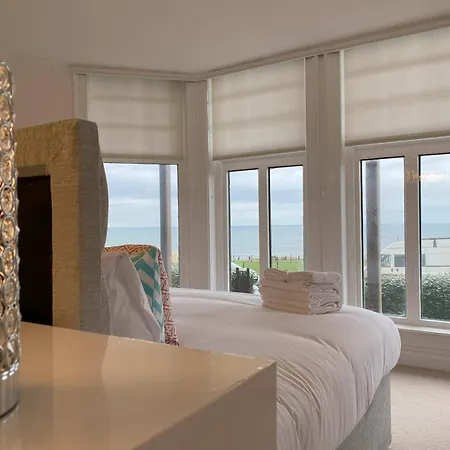 Sea Forever Oceanfront Perfectly Lejlighed Saltburn-by-the-Sea